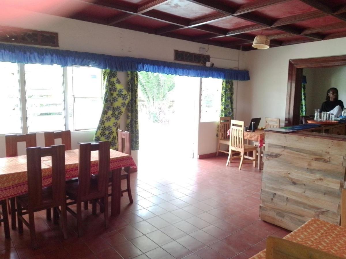 Colibri Taverne&Guest House Gisenyi Extérieur photo
