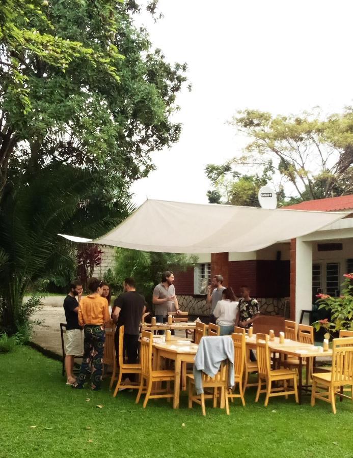 Colibri Taverne&Guest House Gisenyi Extérieur photo