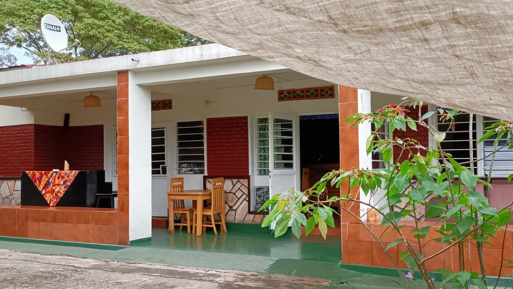 Colibri Taverne&Guest House Gisenyi Extérieur photo